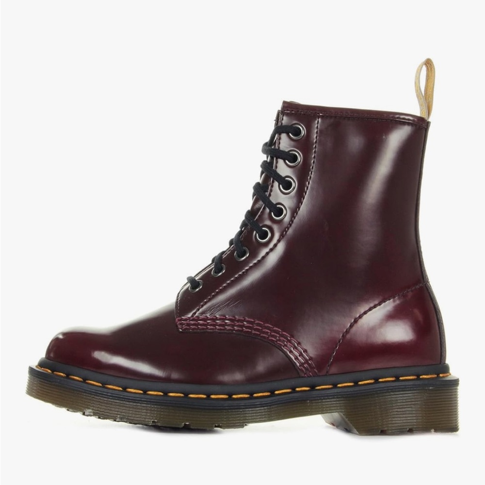 Dr. Martens Unisex-Adult 1460 Pascal 8 Eye Boot Fashion
